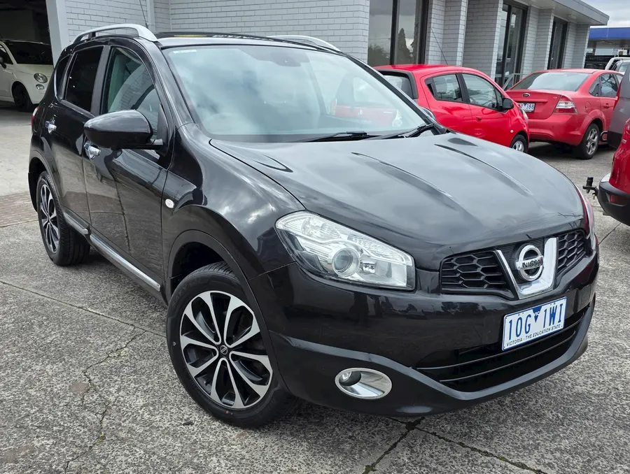 NISSAN DUALIS