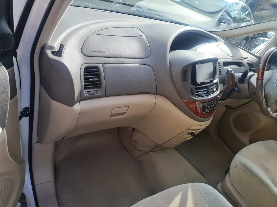 Vehicle Thumbnail 15