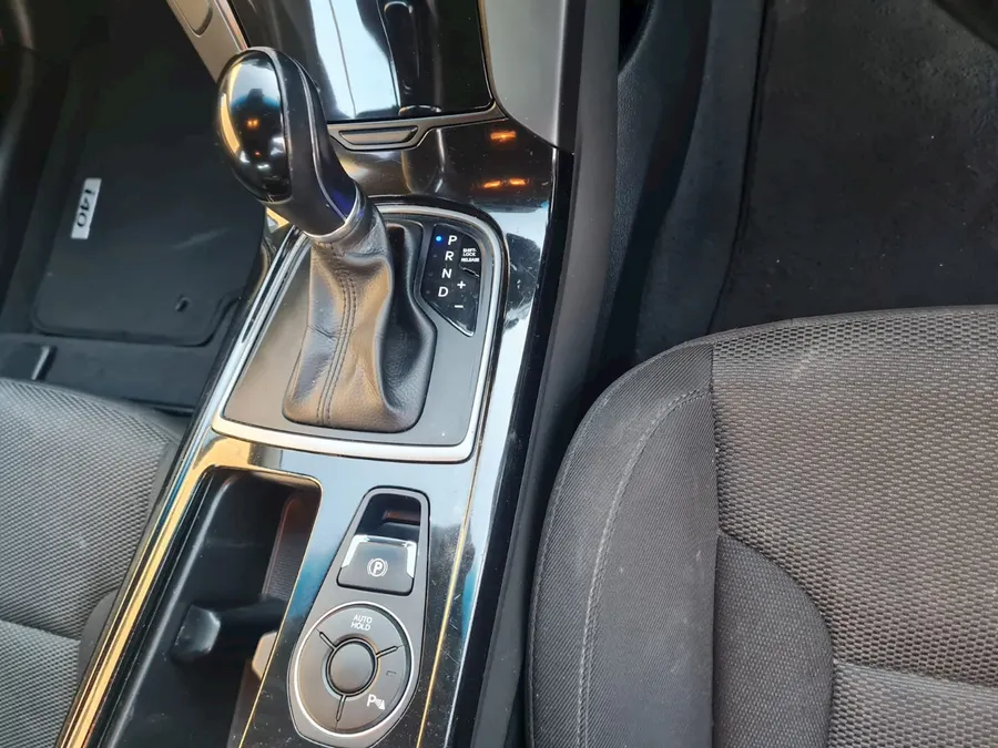 Vehicle Thumbnail 12