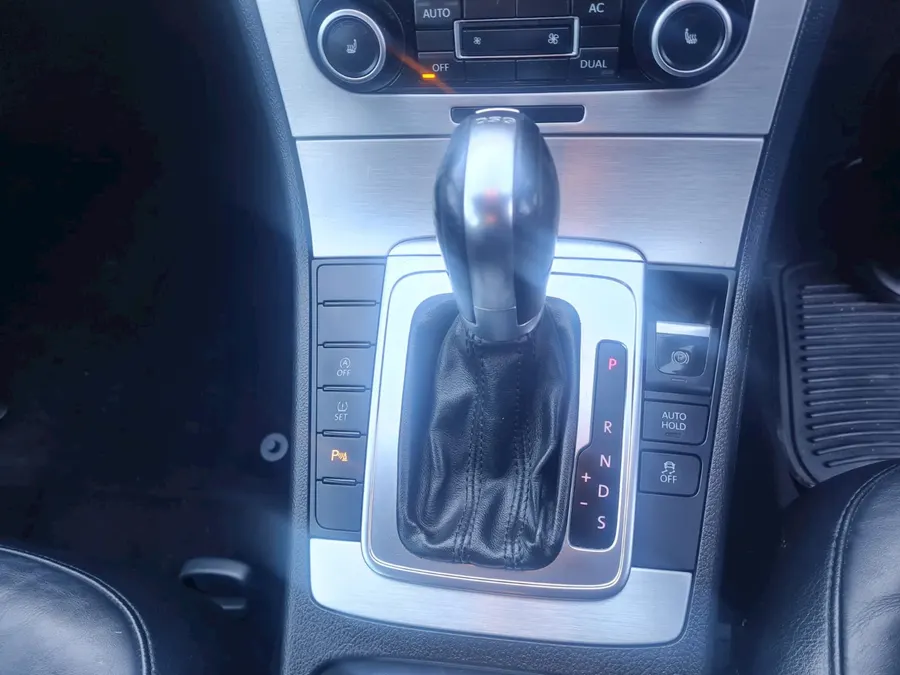 Vehicle Thumbnail 16