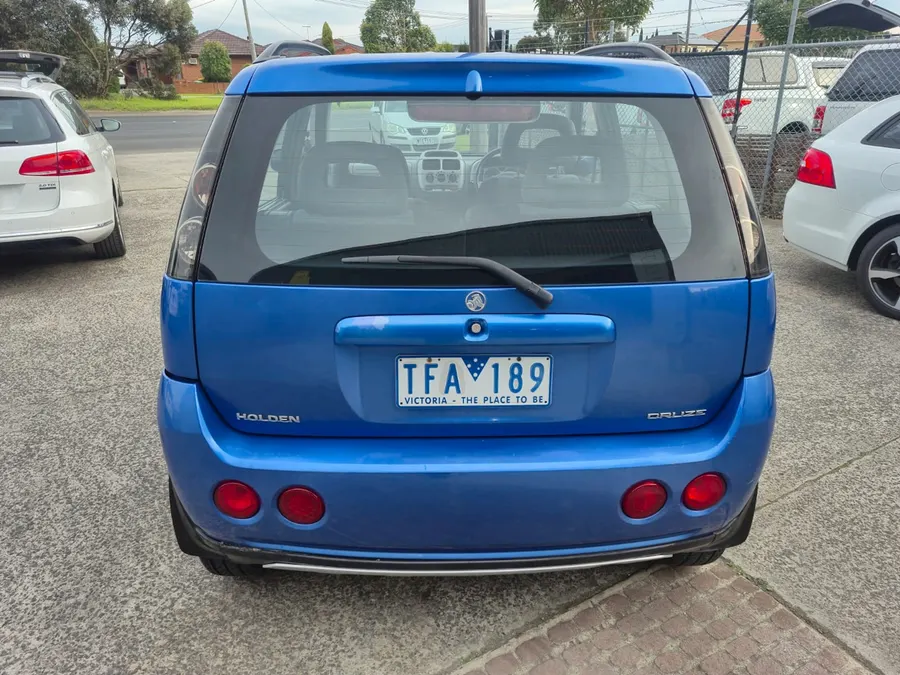 Vehicle Thumbnail 6