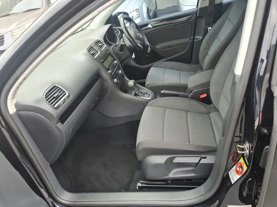 Vehicle Thumbnail 9
