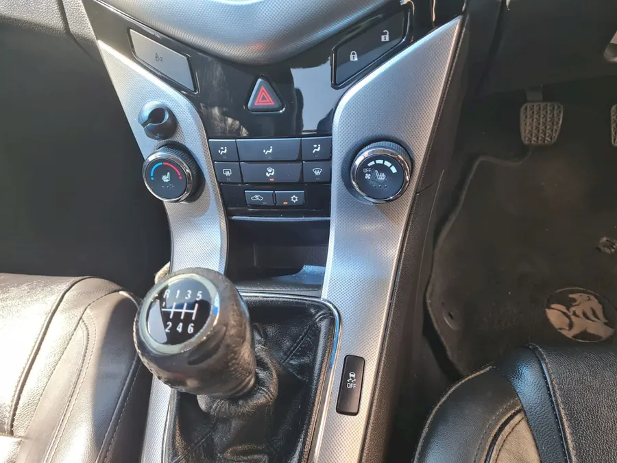 Vehicle Thumbnail 12