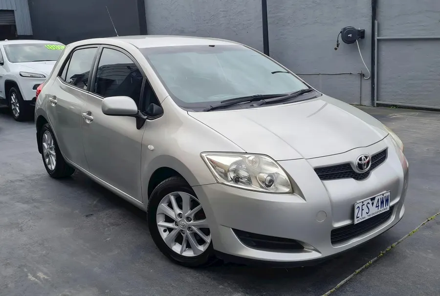 TOYOTA COROLLA